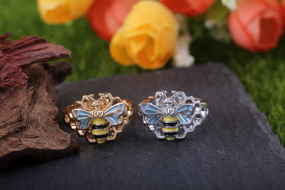 Inlaid Bee on Honeycomb Ring